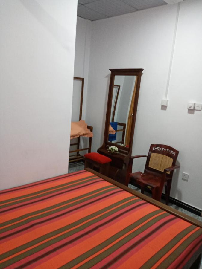 David Villa Anuradhapura Exterior photo